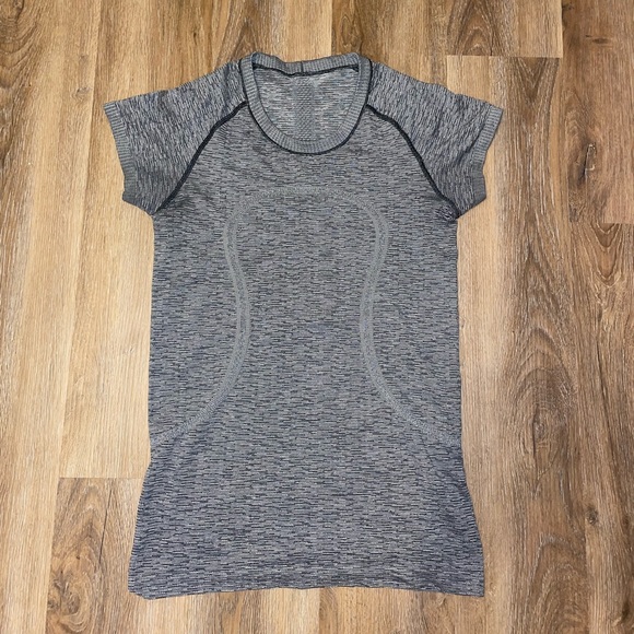 lululemon athletica Tops - lulu lemon swiftly tech